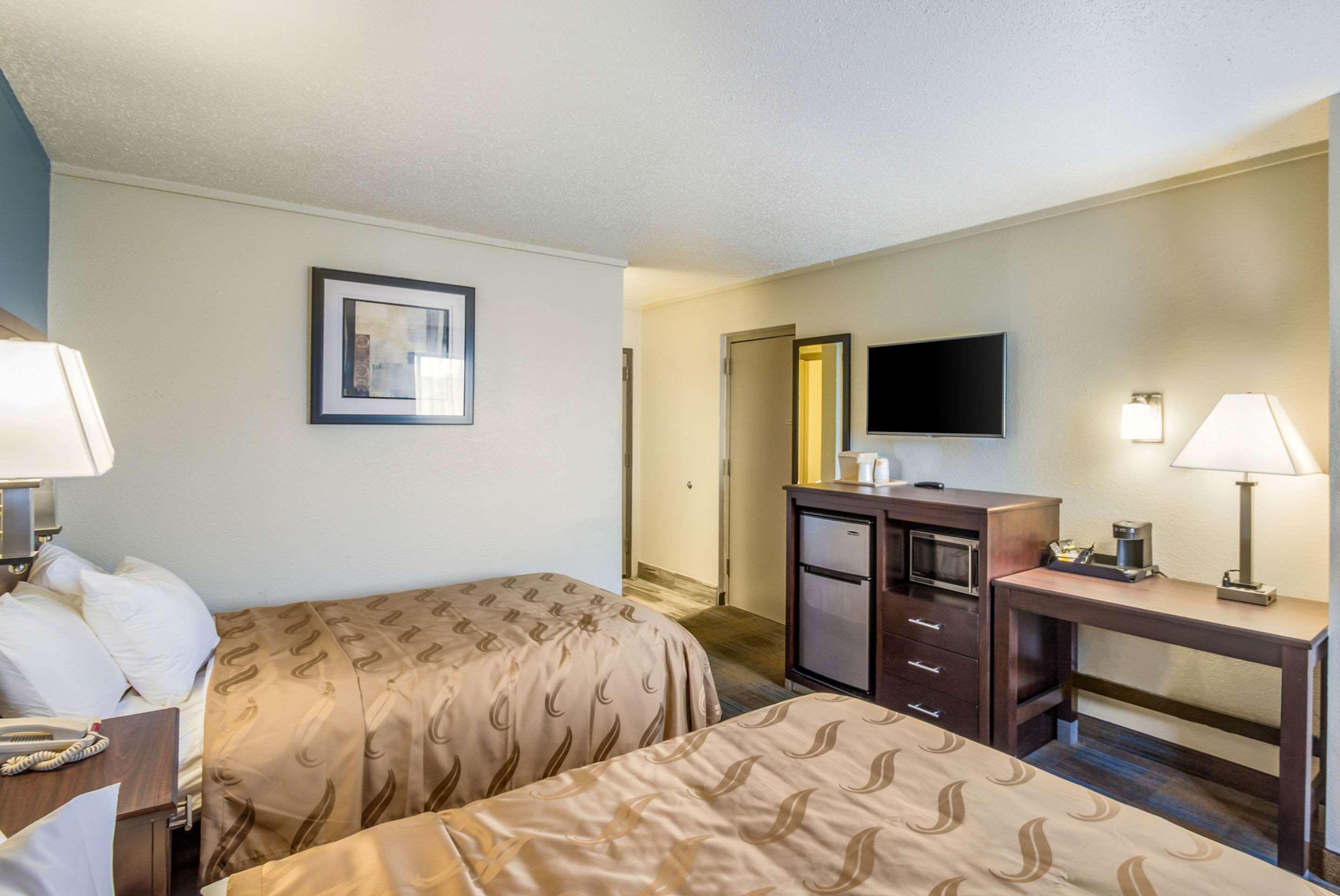 Americinn By Wyndham Madison Wi Экстерьер фото