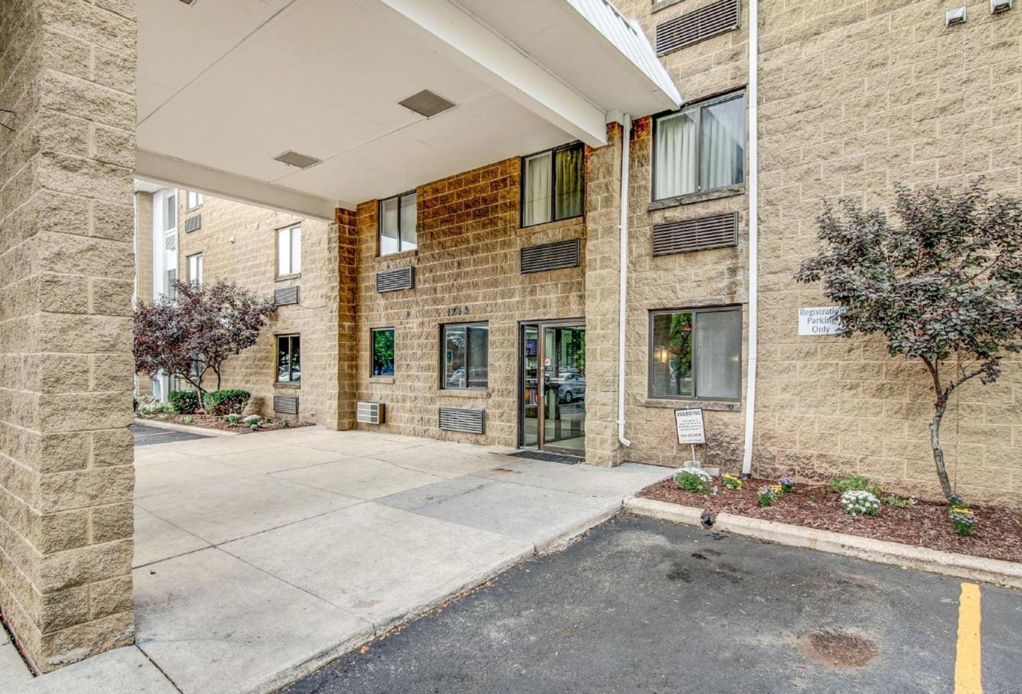 Americinn By Wyndham Madison Wi Экстерьер фото