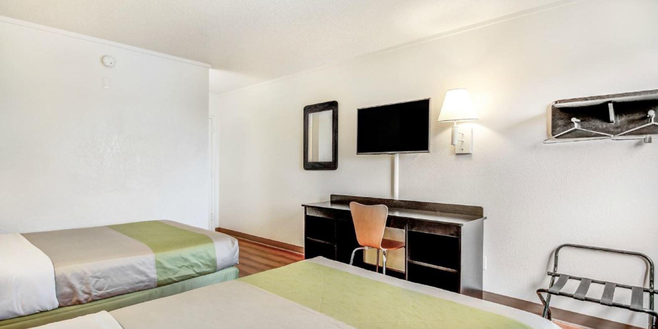 Americinn By Wyndham Madison Wi Экстерьер фото