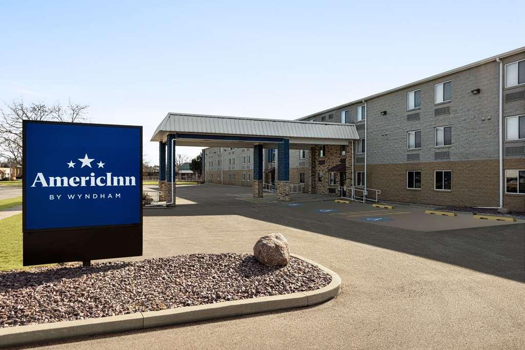 Americinn By Wyndham Madison Wi Экстерьер фото