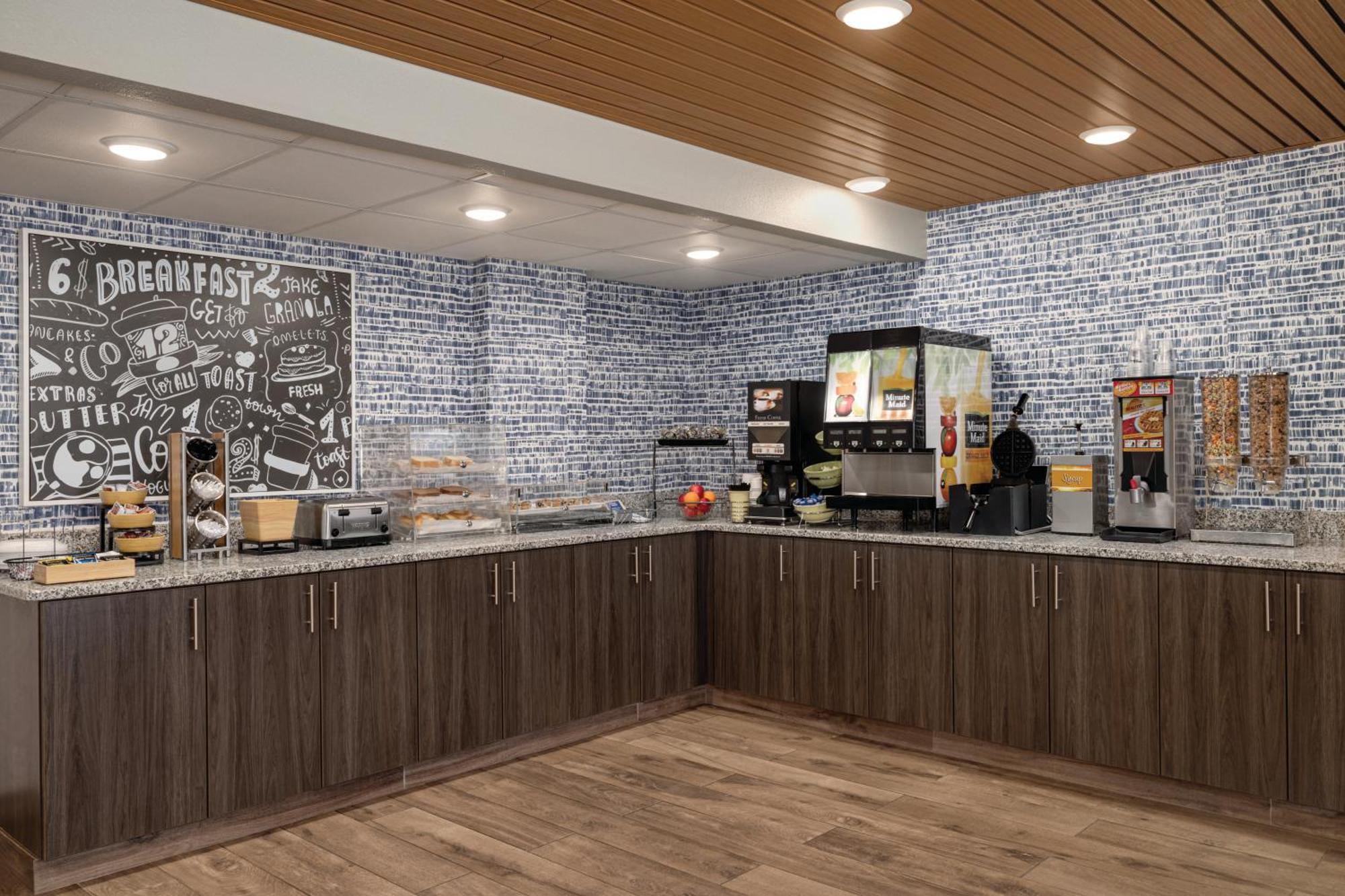 Americinn By Wyndham Madison Wi Экстерьер фото